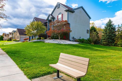 14436 Pond Bluff Dr, Van Buren Twp, MI, 48111-7308 | Card Image