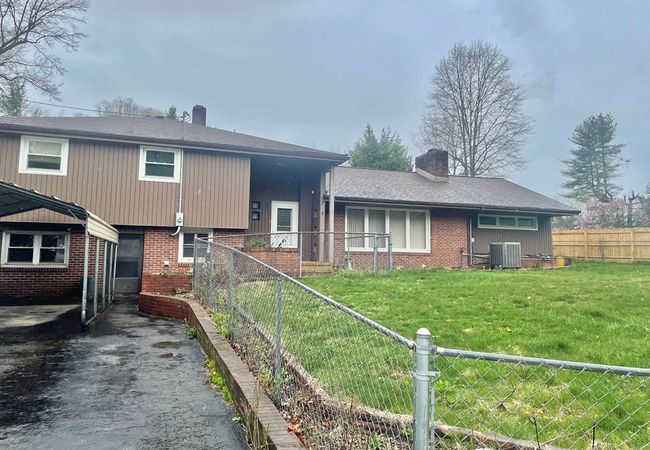 334 Old Kentucky Tpke, House other with 4 bedrooms, 3 bathrooms and null parking in Cedar Bluff VA | Image 28