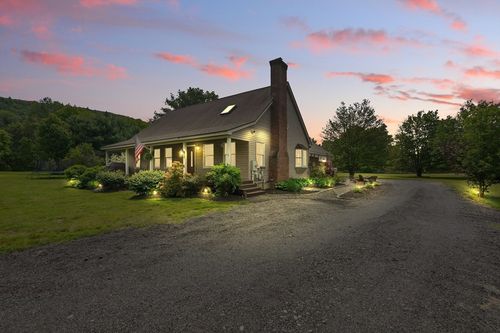 7 Jackson Hill Rd, Leverett, MA, 01054-9739 | Card Image