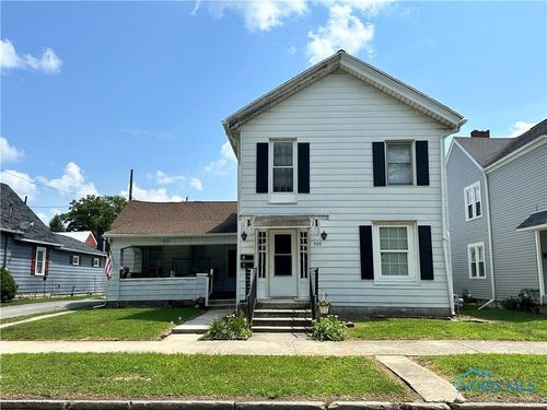 520 N Union St, Fostoria, OH, 44830-2156 | Card Image