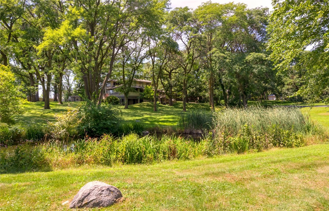 45th Ct, West Des Moines, IA 50265