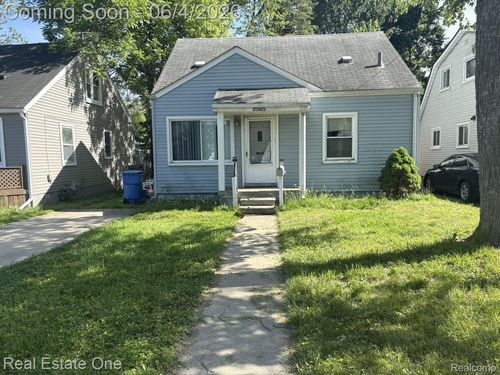25963 Powers Ave, Dearborn Heights, MI, 48125-1426 | Card Image