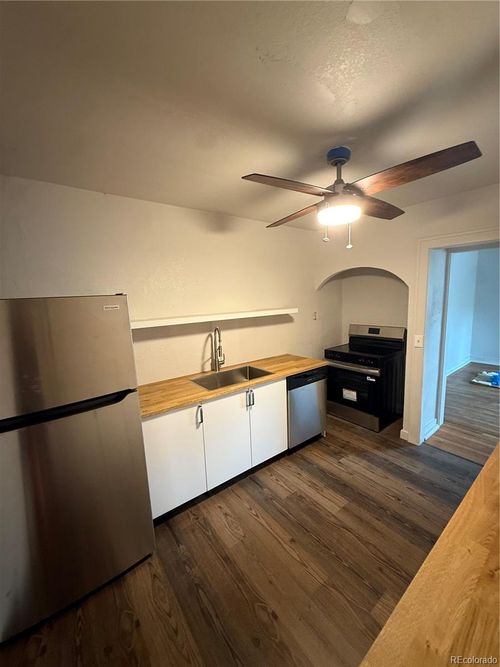 201-1690 Milwaukee St, Denver, CO, 80206-1627 | Card Image