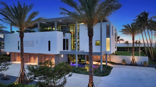 8250 Sanderling Rd, Sarasota, FL, 34242-2745 | Card Image