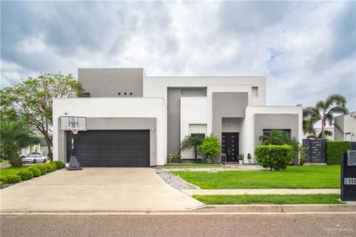 1103 Glenwood Ave, Mission, TX, 78572-4686 | Card Image