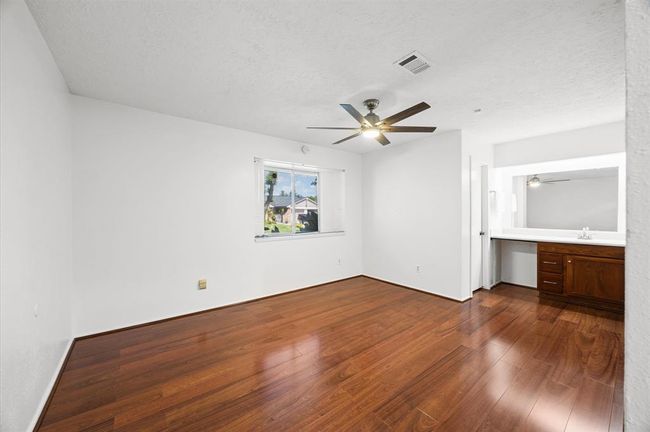 1370 Stevenage Ln, House other with 3 bedrooms, 2 bathrooms and 2 parking in Channelview TX | Image 15