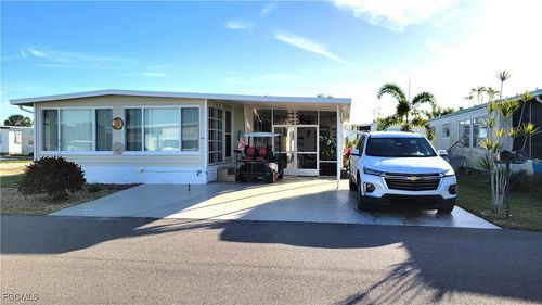 250 Hamlin Dr, FORT MYERS, FL, 33905-3157 | Card Image