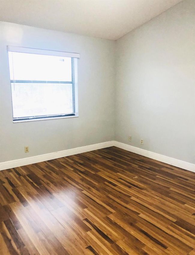 201 - 4695 Lucerne Lakes 201 Boulevard, Condo with 2 bedrooms, 2 bathrooms and null parking in Lake Worth FL | Image 9