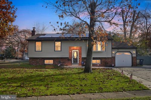 1602 Pin Oak Rd, WILLIAMSTOWN, NJ, 08094-2020 | Card Image