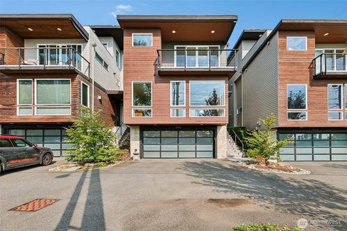 b-8710 112th Ave Ne, Kirkland, WA, 98033-5727 | Card Image