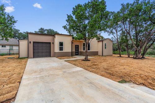22010 Red Bird Dr, Lago Vista, TX, 78645-7301 | Card Image