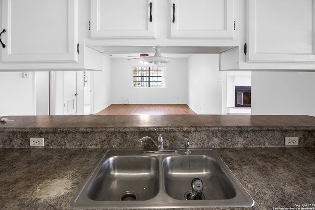 1931 Triple Pines St, House other with 2 bedrooms, 2 bathrooms and null parking in China Grove TX | Image 11