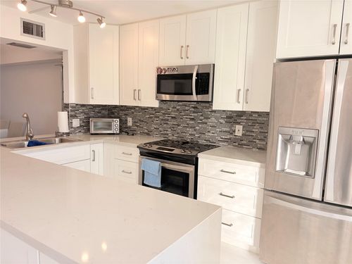 308-23099 Barwood Ln N, Boca Raton, FL, 33428-6727 | Card Image