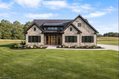 157 Emory Ct, Lexington, NC, 27295-7776 | Card Image