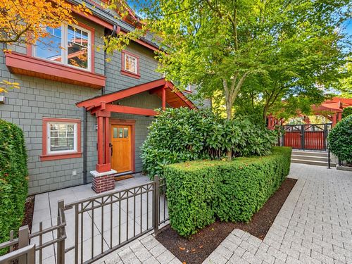 5978 Oak St, Vancouver, BC, V6M2W2 | Card Image
