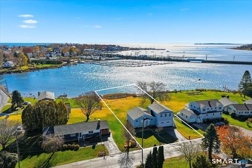 3 Lamberts Ln, Stonington, CT, 06378-2905 | Card Image