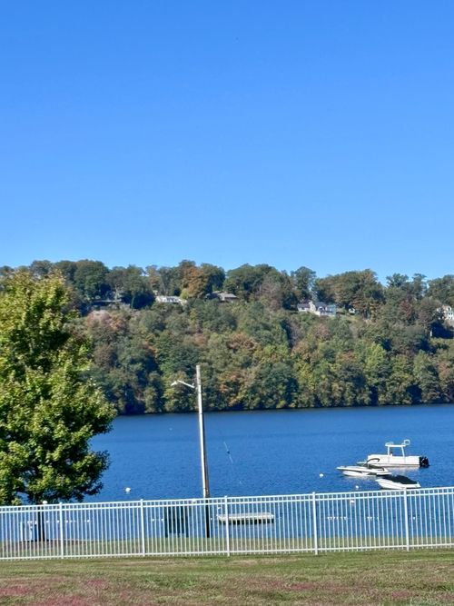 26 Clearview Dr, Brookfield, CT, 06804-1408 | Card Image