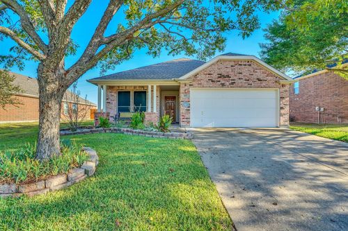 102 Running Deer Lane, Waxahachie, TX, 75165 | Card Image