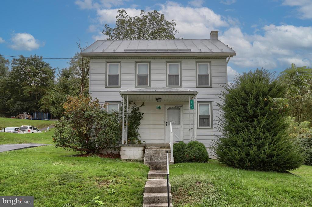 Rexmont Rd, Lebanon, PA 17042