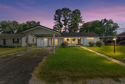 413 Sampson Ave, Adairville, KY, 42202-7840 | Card Image