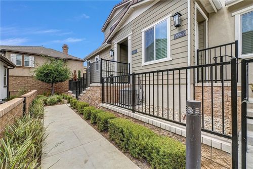 unit-10-5584 Kate Way, Fontana, CA, 92336-4659 | Card Image