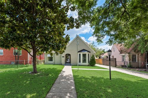 2630 Langdon Ave, Dallas, TX, 75235-3211 | Card Image
