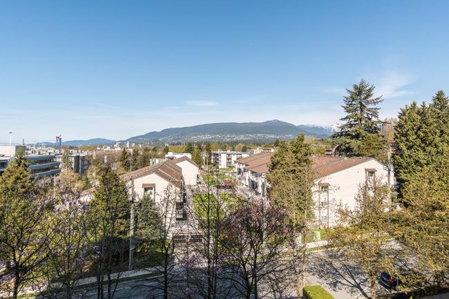 708 - 170 W 1 St Street, Condo with 2 bedrooms, 2 bathrooms and 1 parking in North Vancouver BC | Image 24
