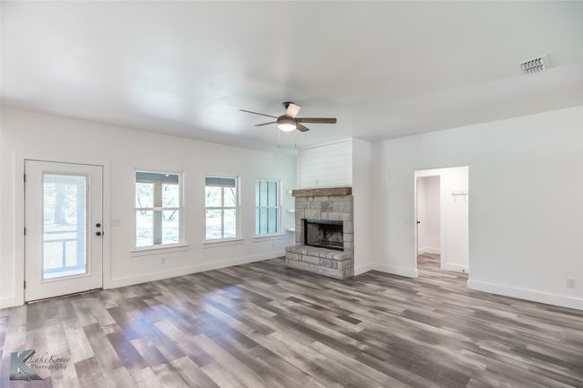 7432 State Highway 36 W, House other with 3 bedrooms, 2 bathrooms and null parking in Clyde TX | Image 6