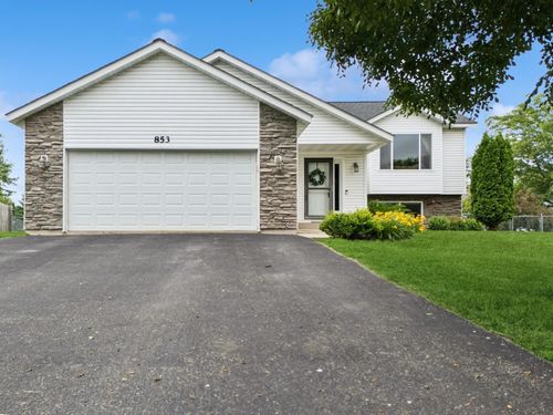 853 Texas Ct Nw, Hutchinson, MN, 55350-1583 | Card Image