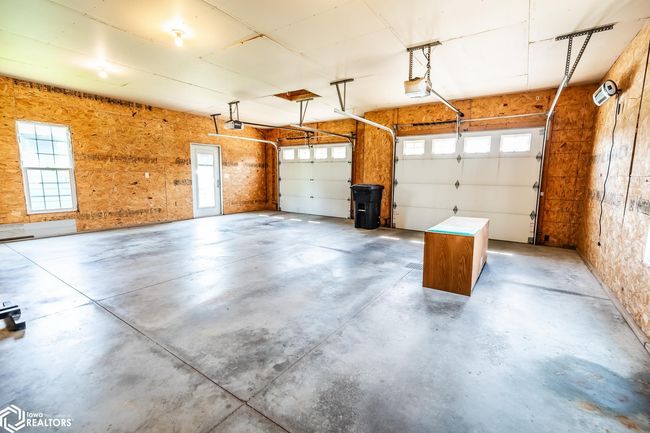 403 E Carleton St, House other with 6 bedrooms, 4 bathrooms and null parking in Toledo IA | Image 30
