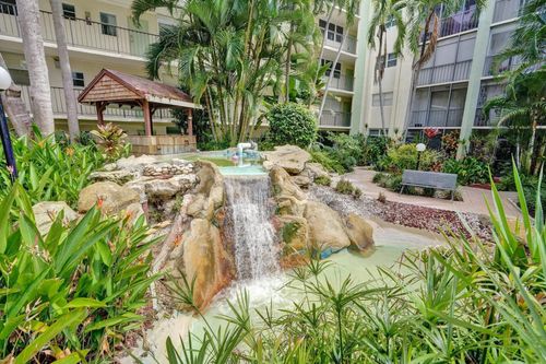 201-c-5300 Ne 24th Ter, Fort Lauderdale, FL, 33308-3962 | Card Image