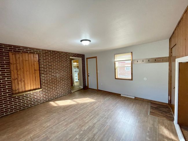 421 W Van Dusen St, House other with 5 bedrooms, 2 bathrooms and null parking in Springfield MN | Image 20