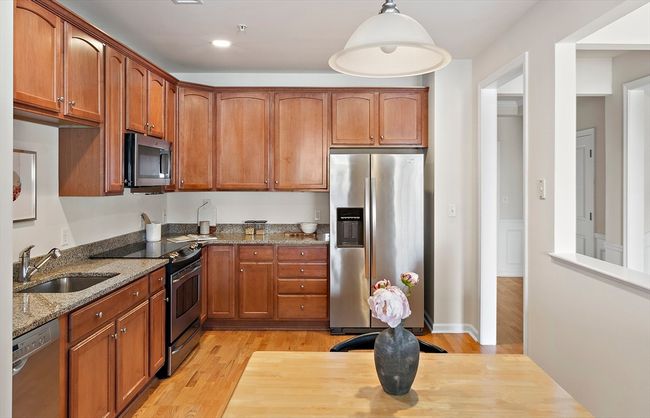 303 - 107 Clocktower Dr, Condo with 2 bedrooms, 2 bathrooms and null parking in Waltham MA | Image 7