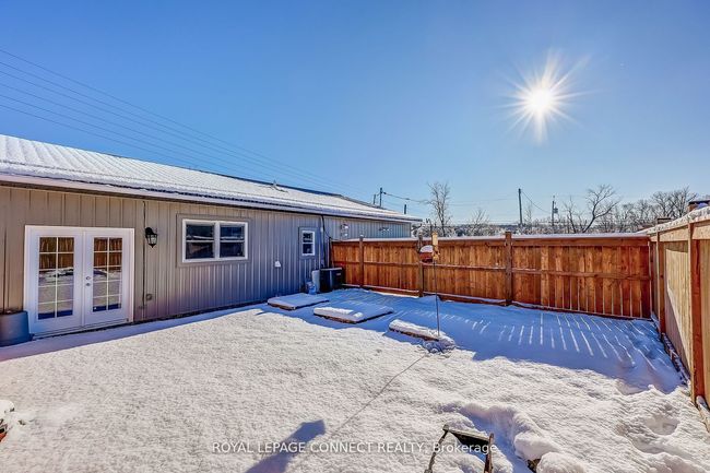 122 Latta Dr, House other with 1 bedrooms, 3 bathrooms and 20 parking in Plainfield ON | Image 32