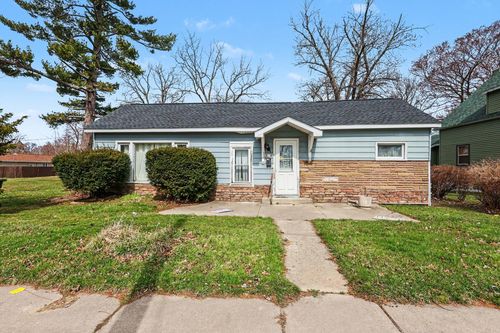 319 Fruit St, South Haven, MI, 49090-1722 | Card Image