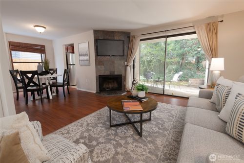 b101-12221 100th Ave Ne, Kirkland, WA, 98034-3718 | Card Image
