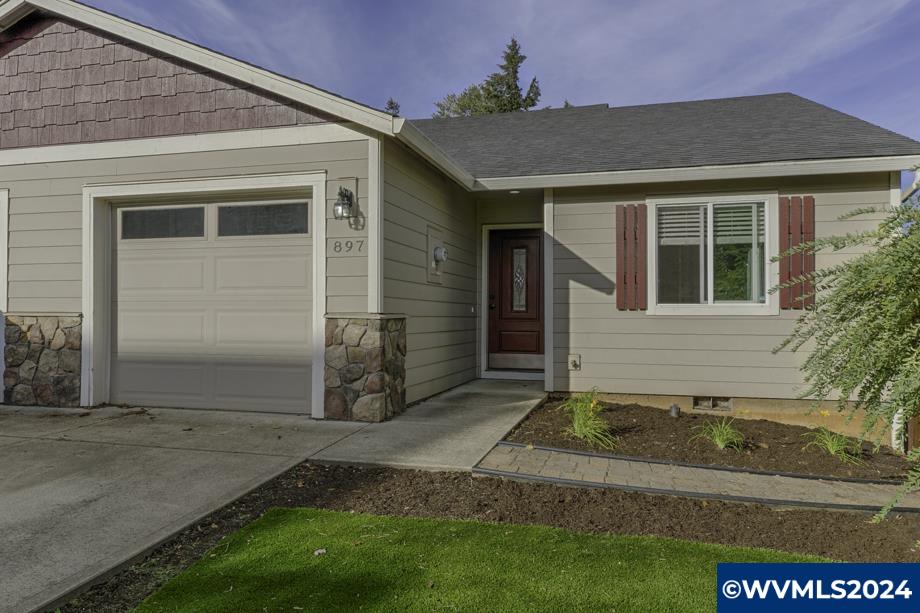 Limelight Ave, Salem, OR 97304