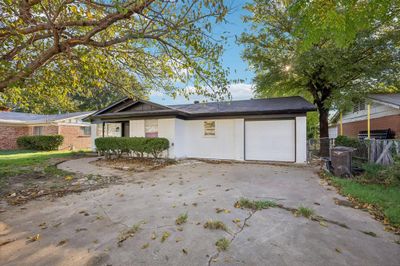 4813 Marshall Street, House other with 3 bedrooms, 1 bathrooms and null parking in Forest Hill TX | Image 1