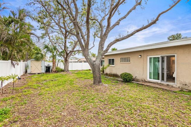 2490 E Vina Del Mar Blvd, House other with 3 bedrooms, 3 bathrooms and null parking in ST PETE BEACH FL | Image 26