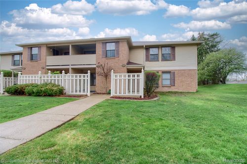 19586 Northridge Drive, Northville Township, MI, 48167 | Card Image