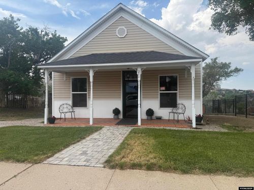 211 Pine St, Rawlins, WY, 82301-5721 | Card Image