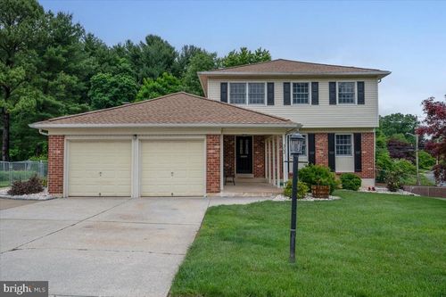 302 Stamford Dr, NEWARK, DE, 19711-2761 | Card Image