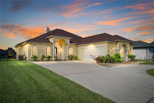 531 Pinehurst, Portland, TX, 78374-4167 | Card Image