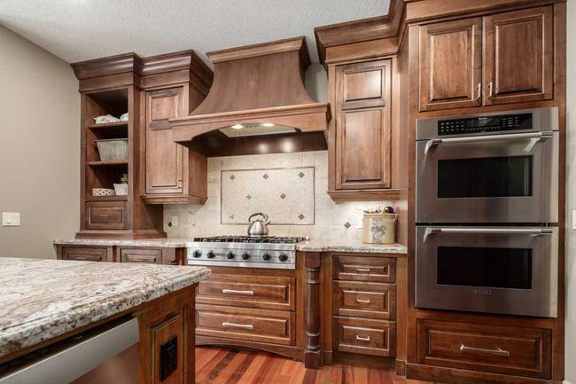 10 Spring Valley Pl Sw, House other with 5 bedrooms, 5 bathrooms and 6 parking in Calgary AB | Image 19