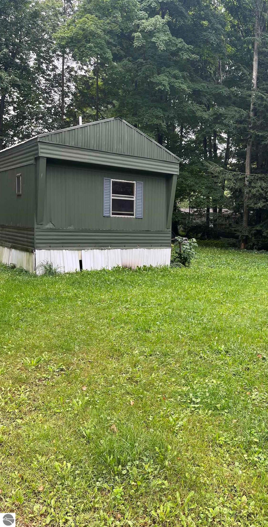 Orange Grove Ave, Gaylord, MI 49735