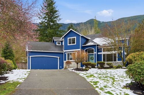 1425 Sw 13th Pl, North Bend, WA, 98045-7982 | Card Image
