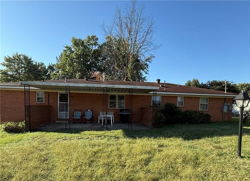 48 Cedar St, Farmington, AR, 72730-3117 | Card Image