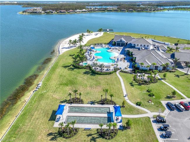Aerial view with a water view | Image 40