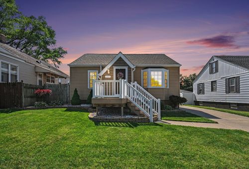 18010 Burnham Ave, Lansing, IL, 60438-2337 | Card Image