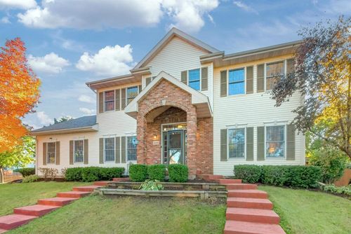7201 Countrywood Ln, MADISON, WI, 53719-5076 | Card Image